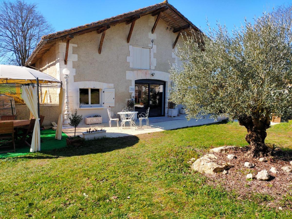 La Maison Des Oliviers Aubeterre-sur-Dronne Extérieur photo